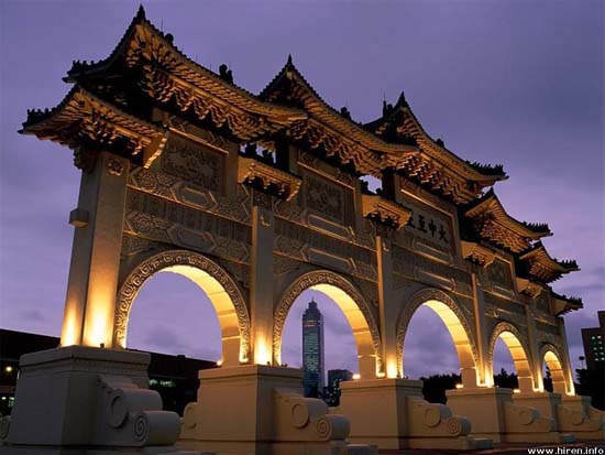 taipei_taiwan_chiang_kai_shek_memorial_arch